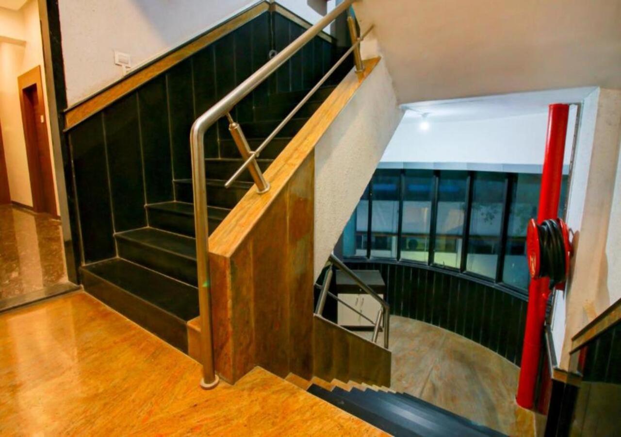 Glitz Hotels The Ar Residency - Nr Thane Railway Station Εξωτερικό φωτογραφία