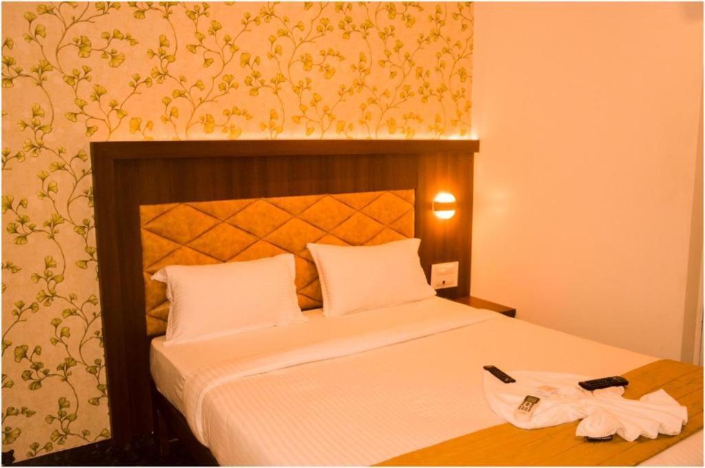 Glitz Hotels The Ar Residency - Nr Thane Railway Station Εξωτερικό φωτογραφία
